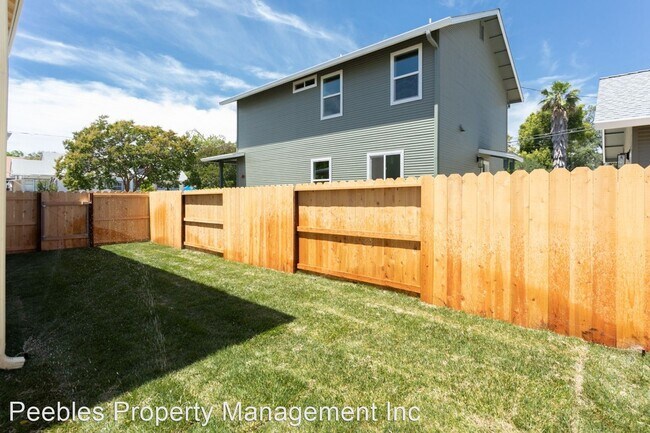 Building Photo - 3 br, 2.5 bath House - 2127 Hewitt Ave