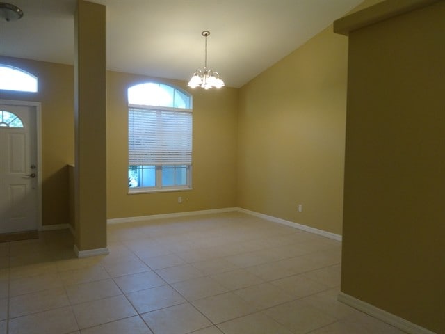 Building Photo - 5869 NW Leghorn Ave