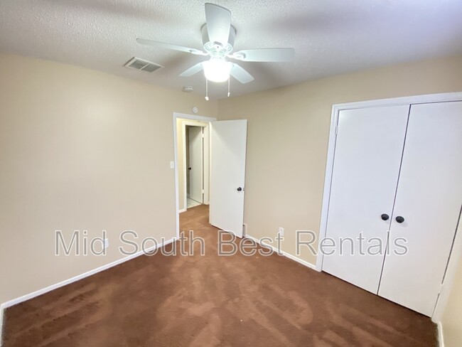 Building Photo - 3946 Barberry Cove