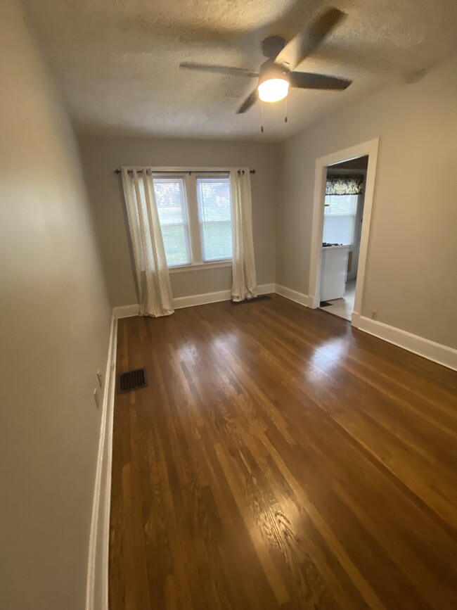 Dining room or office - 136 Fairfield Ave