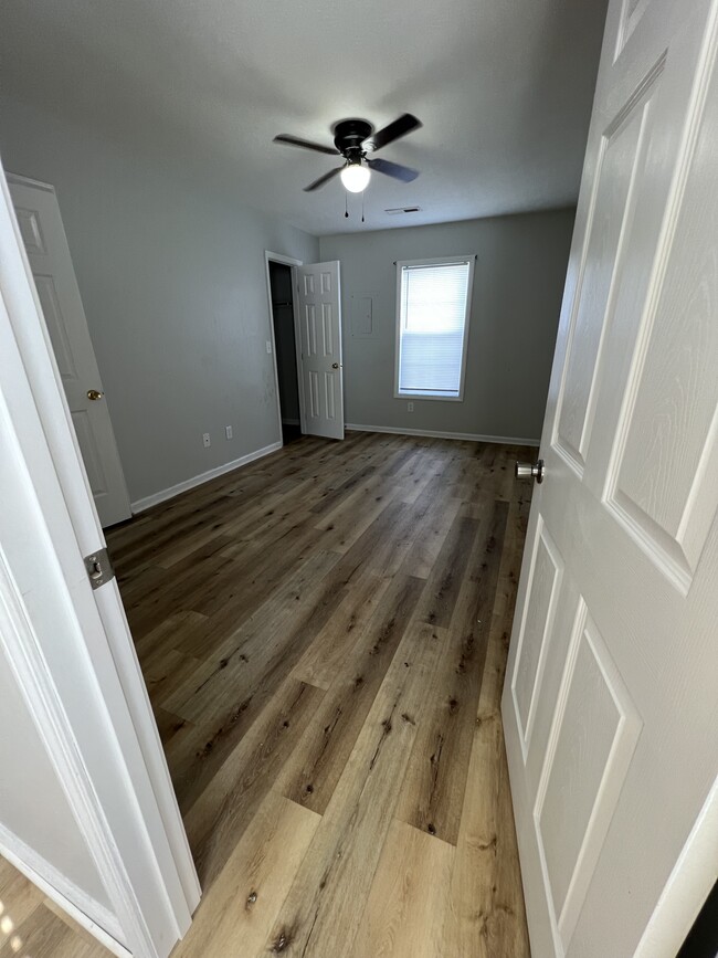 Primary bedroom - 4311 Jasmine Cove Way