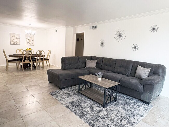 Sala de estar - 7500 Callaghan Rd