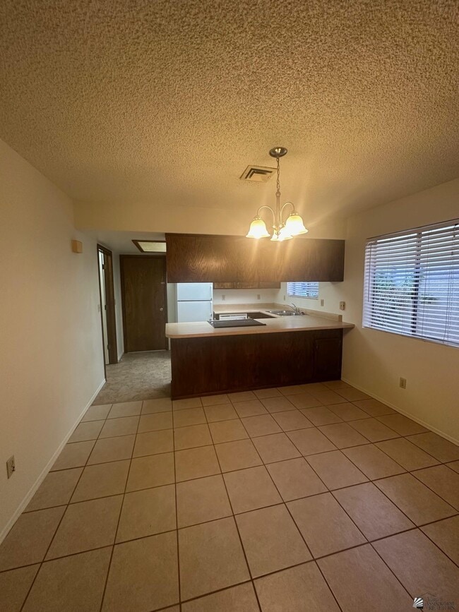 Building Photo - 1577 W Las Lomas St
