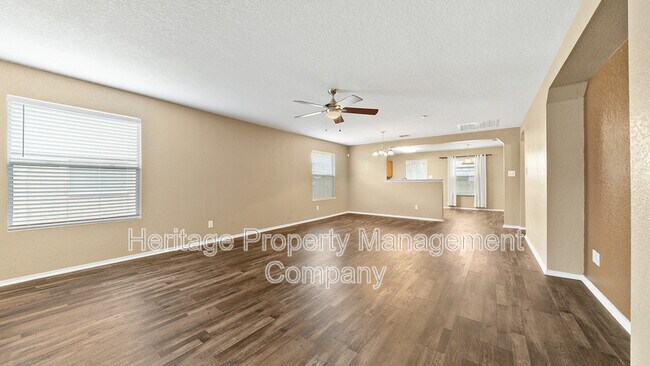 Foto del edificio - 233 Willow Crest