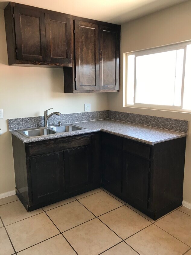 Foto principal - 2644 Nevada Ave