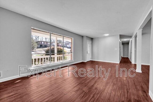 Building Photo - 2416 4th St NW