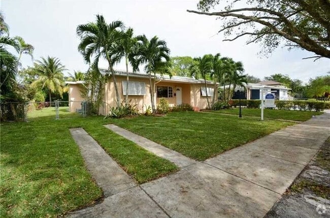 Beautiful 3 Br / 2 Bath in Miami - 6515 SW 48th St