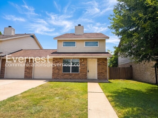 Building Photo - 707 Valley View Dr
