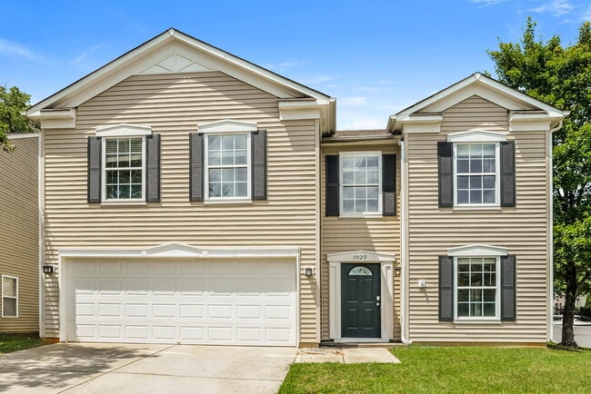 Building Photo - 7029 Maple Park Ln