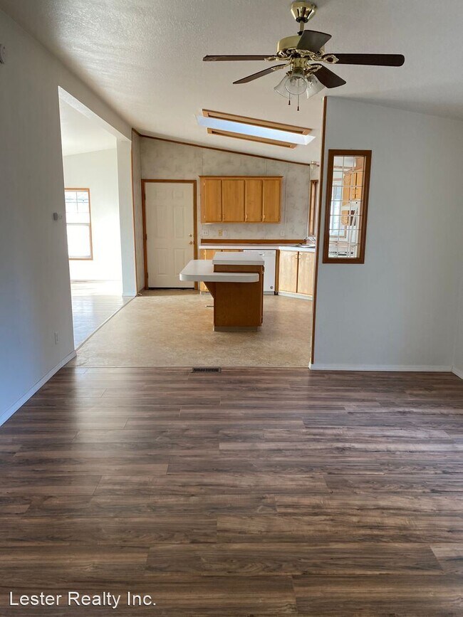Building Photo - 3 br, 2 bath House - 8909 Bly Mtn Cutoff