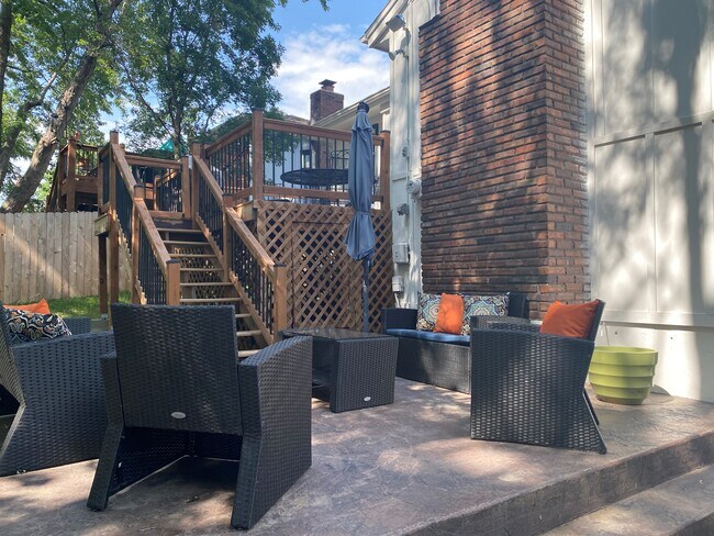 Foto del edificio - 10008 Oakridge Dr