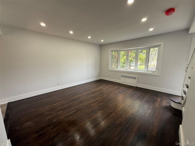 Foto del edificio - 9 Stanford Ln