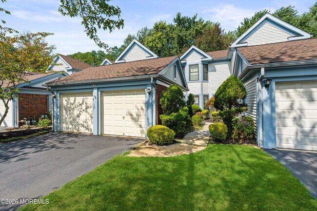 Foto del edificio - 39 Gimbel Pl