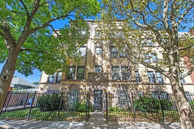Building Photo - 1934 E 74th St