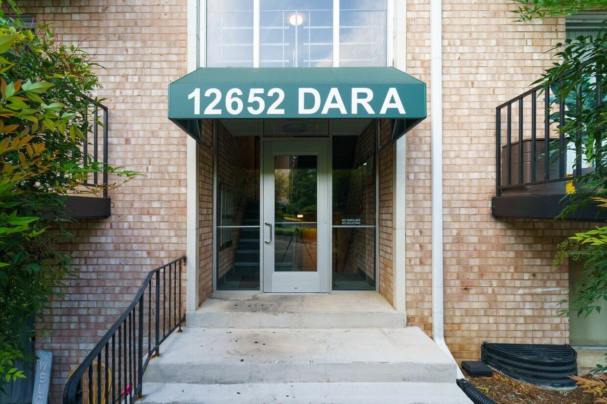 Foto principal - 12652 Dara Dr