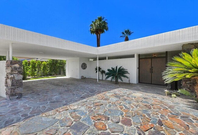 Building Photo - 75323 Palm Shadow Dr