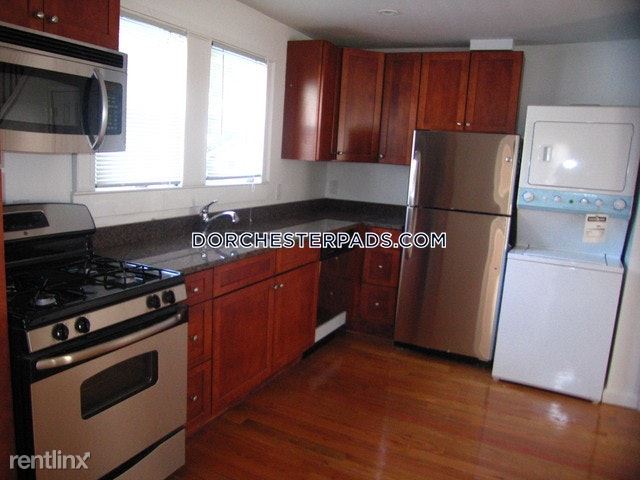 Primary Photo - 25 Plain St