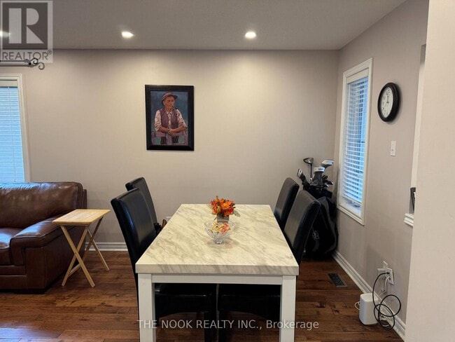 Building Photo - 171 Willowbrook Dr