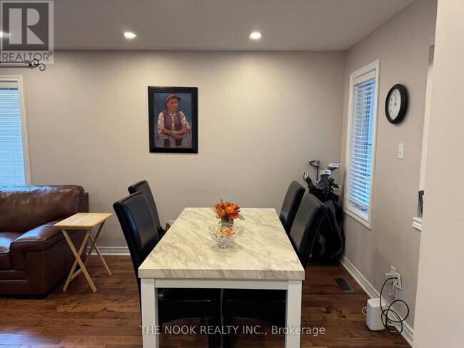 Photo du bâtiment - 171 Willowbrook Dr