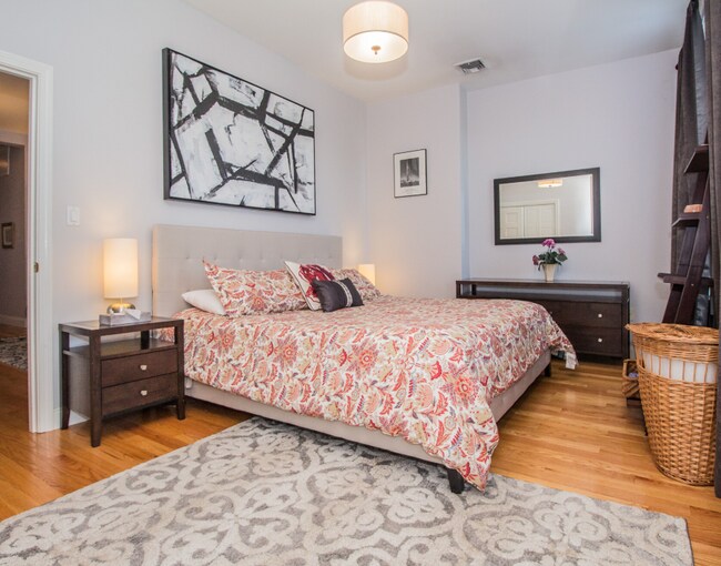 Building Photo - 7 Harvard St