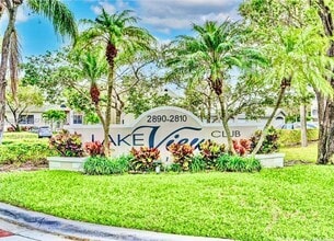 Building Photo - 2880 N Oakland Forest Dr