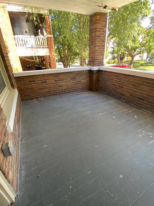 Foto del edificio - 1364 Bonnieview Ave