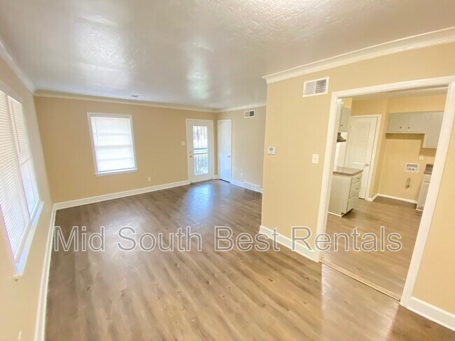 Building Photo - 1275 Dogwood Dr