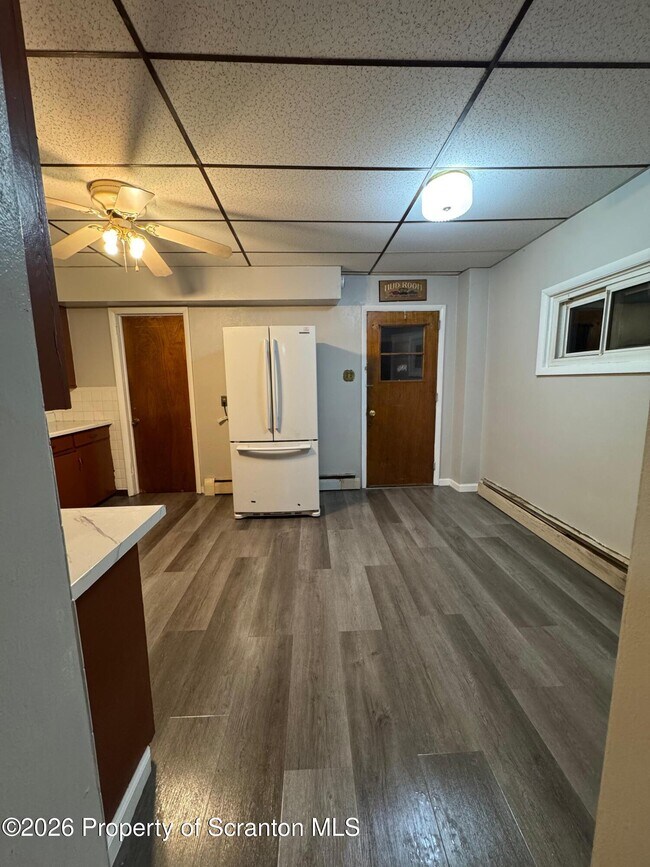 Building Photo - 16 Ralph St