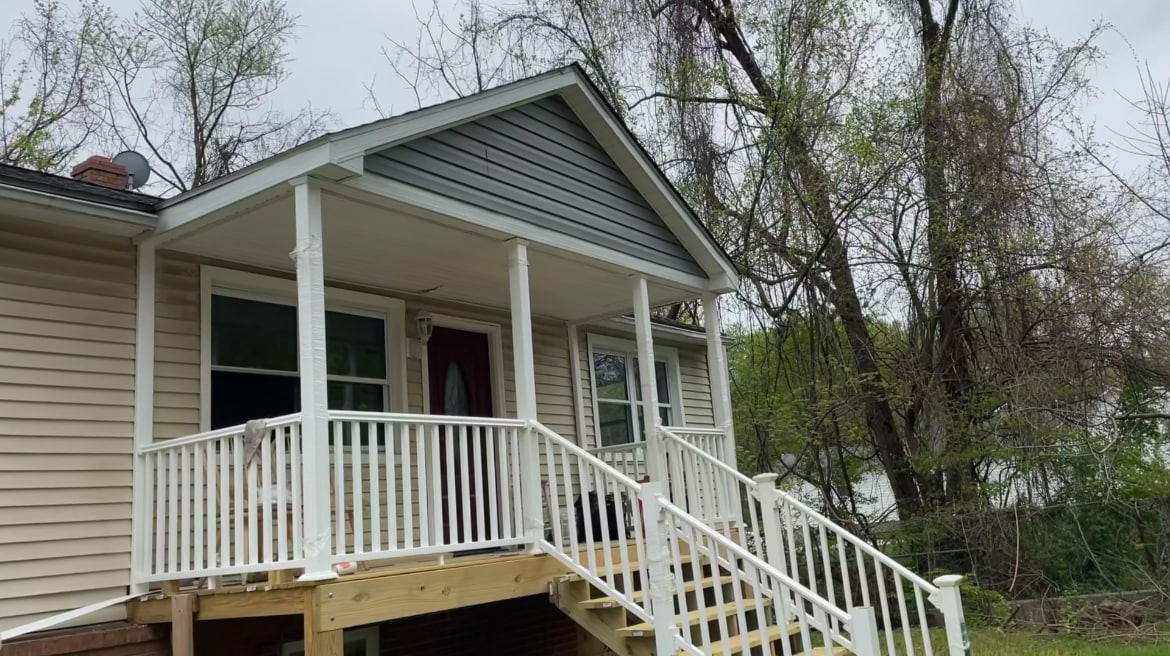 Primary Photo - 13 Scott Ave