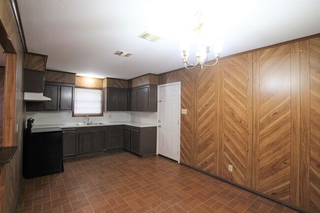 Foto del edificio - 1428 E Houston St