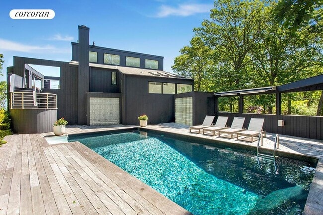 Building Photo - 35 Milina Dr