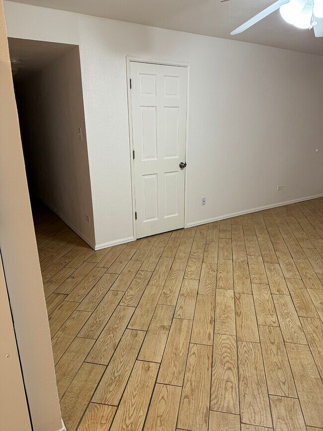 Foto del edificio - 8091 W 9th Ave