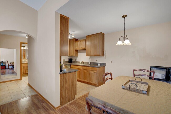 Foto del edificio - 7300 York Ave S
