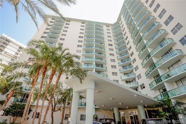 Foto del edificio - 3801 S Ocean Dr