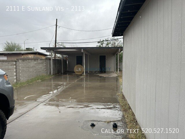 Building Photo - 2111 E Sunland Vista