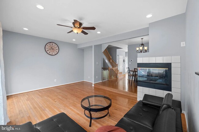Sala de estar - 2478 Wheat Meadow Cir