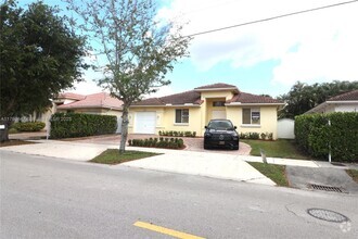 Building Photo - 2865 SW 139th Ave