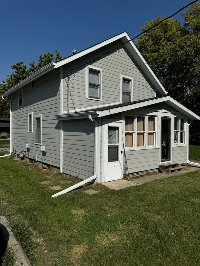 Foto del edificio - 3324 Story St