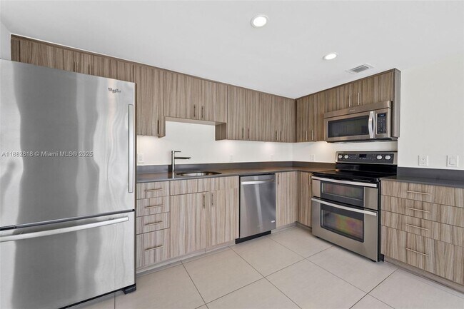Foto del edificio - 910 West Ave