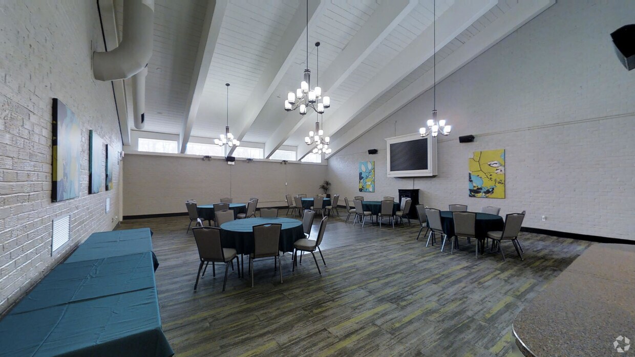 Photo - Glen Oaks Apartments