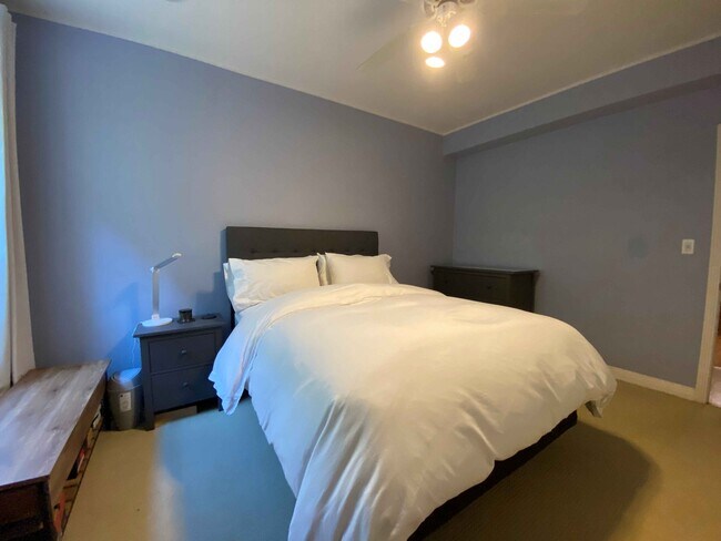 Bedroom 1 - 5111 N Kenmore Ave