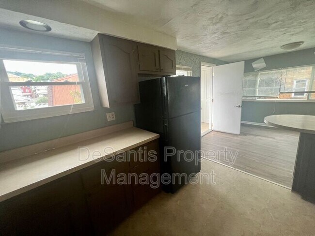 Foto del edificio - 338 Park Rd