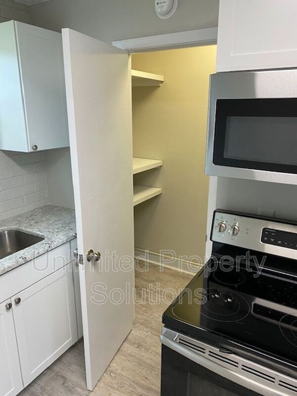 Building Photo - 119 Gaddy Dr