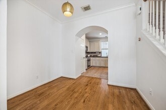 Building Photo - 1714 Bailey St