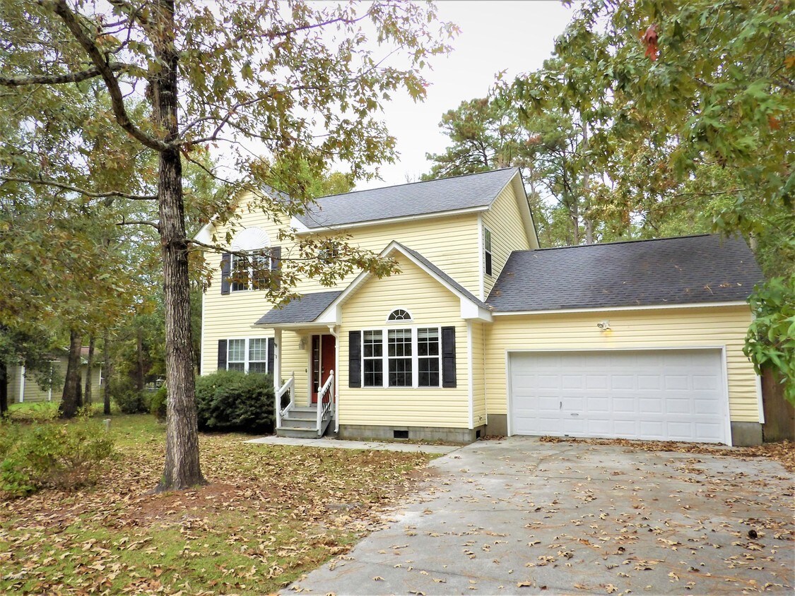 143 Longwood Dr, Stella, NC 28582 - House for Rent in ...