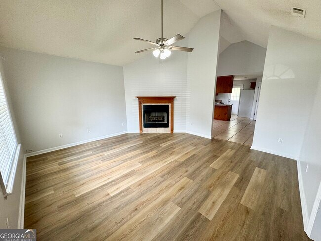 Foto del edificio - 308 Strawbridge Ln