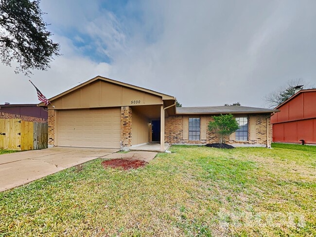Foto del edificio - 5030 Ridgecreek Dr
