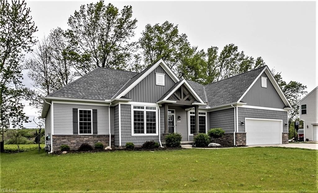 2468 Fairfield Dr, Avon, OH 44011 House Rental in Avon, OH