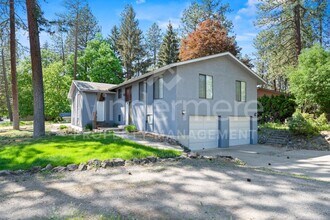 Building Photo - 7805 E Upriver Dr