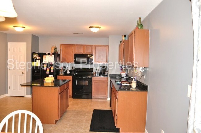 Foto del edificio - Large 4 bedroom home in Jacobs Creek